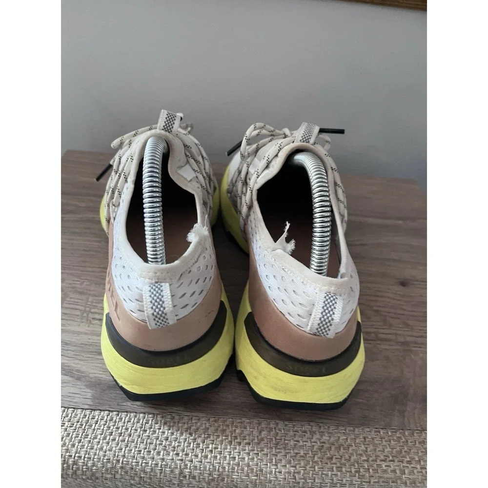 Sorel Women's Size 7.5 KINETIC Impact Wonder Lace Sneakers Lightweight Yellow O1
